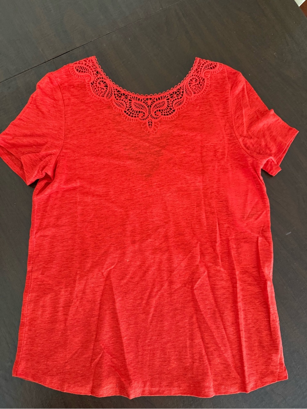 Sezane Mina Red Short Sleeve Top with Lace-Yoke